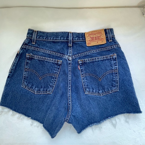 VINTAGE LEVIS 550 Hi Waist Cut Off Denim Shorts - Picture 5 of 12